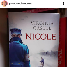 Reseña de Nicole por la Bookgrammer Yolanda Rochero